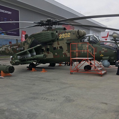 Международный военно-технический форум «Армия 2019» - российский вертолет 2302 вид слева